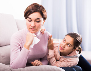 Teenage daughter asks for forgiveness and reconciled with her mother after quarrel