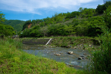 川の流れる田舎の風景