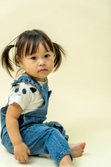 かわいい二歳児の女の子