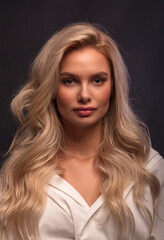 portrait of a young woman, shooting in a photo studio