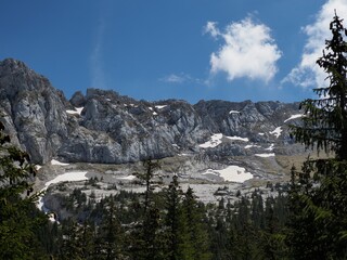 névés et lapiaz en vercors