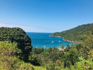 Fototapeta premium view of the sea and mountains
