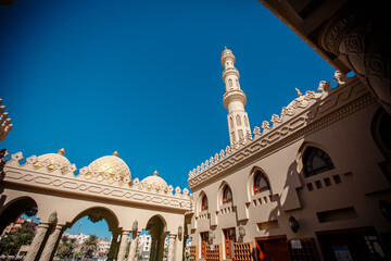 Central mosque in El Dahar district of Hurghada city, Egypt - obrazy, fototapety, plakaty