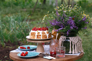breakfast in the garden