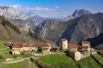 Fototapeta na wymiar BANDUJO, SPAIN - MARCH 24, 2019: View of the mediaval village of Bandujo in Asturias mountains. North of Spain.