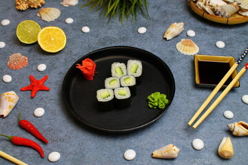 Obraz na płótnie Canvas Japneese Sushi Roll 