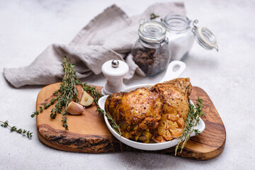 Grilled chicken thighs with garlic