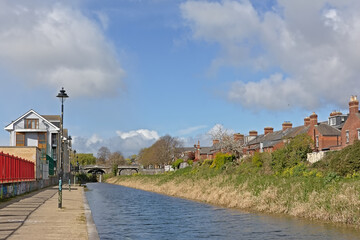 Fototapeta na wymiar Dublin canal on a sunny spring day