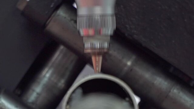 Operation of the programmable device for laser cutting of pipes