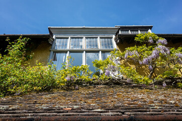 details of an old british country house
