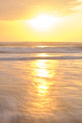 largo atardecer