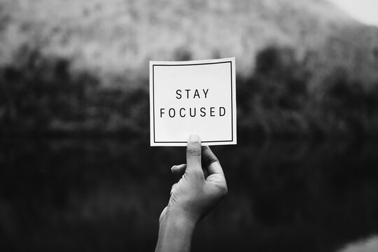 Stay Focused, amoled, black, focus, minimal, motivation, quote, quotes,  stars, HD phone wallpaper | Peakpx