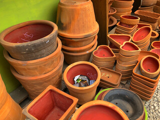 pots of various types and materials