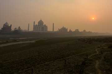 Fototapeta na wymiar Taj Mahal in the Indian city of Agra, Uttar Pradesh, India.