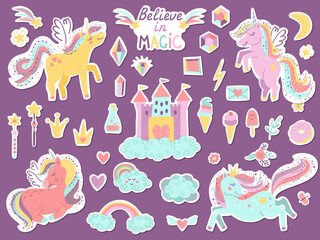 Naklejka premium Set of stickers with cute unicorns.