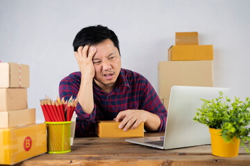 Men who are stressed by online selling, have a problem.