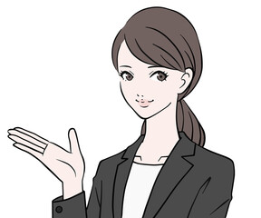 案内をするスーツの女性