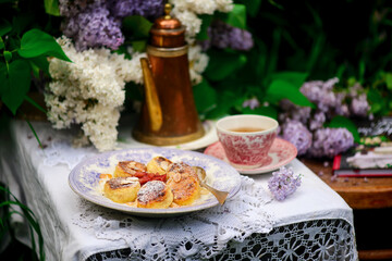 Cottage cheese pancakes with cream sauce..style rustic