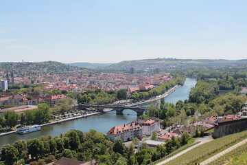 Fototapeta na wymiar Summer in Würzburg with its beautiful river Main