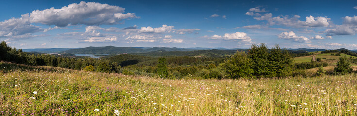 View from Wierchy Rybczańskie to Lake Solińskie and the Bieszczady Mountains, Polanczyk, Solina / Widok z Wierchów Rybczańskich na Jezioro Solińskie i góry Bieszczady, Polańczyk, Solina