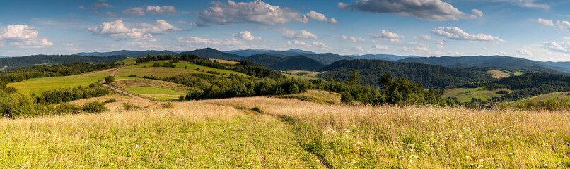 View from Wierchy Rybczańskie to Lake Solińskie and the Bieszczady Mountains, Polanczyk, Solina / Widok z Wierchów Rybczańskich na Jezioro Solińskie i góry Bieszczady, Polańczyk, Solina