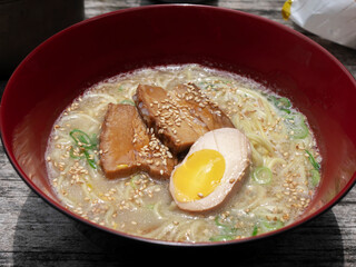 アウトドアやキャンプで食べるおいしい即席ラーメン