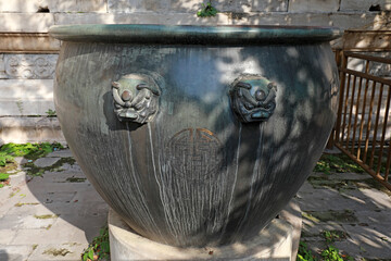 A rare copper VAT in the summer palace of Beijing
