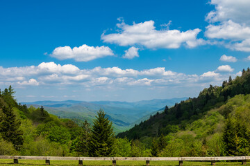 Fototapeta na wymiar View of the Great Smoky Mountains from New Found Gap Road