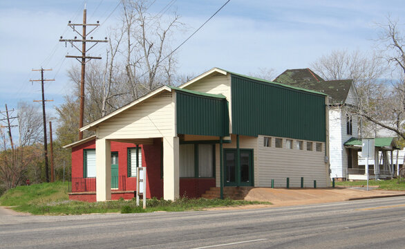 Small Town Business Building Cut In Half To Make Room For Widening The Road