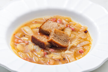 onion soup with roasted bread
