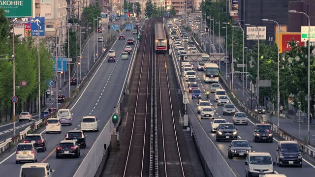 大阪都市夕景　新御堂筋