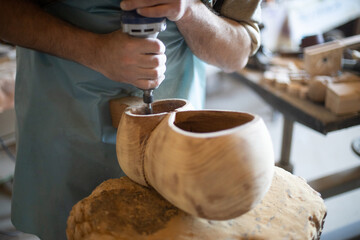 Photo on processing wood and wood products by master