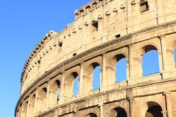 Obraz premium arches blue sky ruins rome