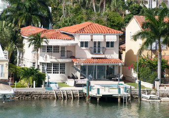 Fototapeta na wymiar Miami Residential Palm Island Luxury Homes