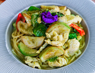 Spaghetti chicken with Green Curry Sauce , Thai Food
