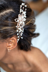 Large flowery glamorous bridal hair pin with pearls and diamante