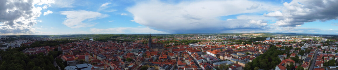 Fototapeta na wymiar Regensburg, Deutschland: Panoramaansicht der Stadt