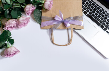 flower rose laptop pink violet purple shopping bag gift white background