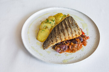 fried sea fish juicy dish potatoes vegetables