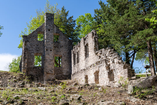 Castle ruins at Ha Ha Tonka State Park in Missouri USA