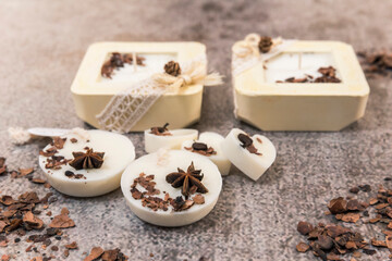 Fotografía de producto, Velas Aromáticas, con un olor agradable de manzana canela , mezcla frutal...