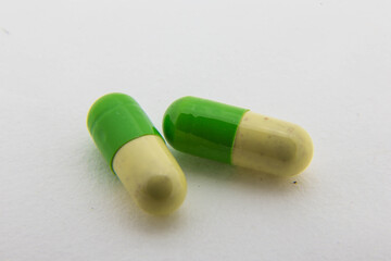 pharmaceuticals antibiotics pills medicine /antibacterials Covit-19 pills /capsule pill medicine