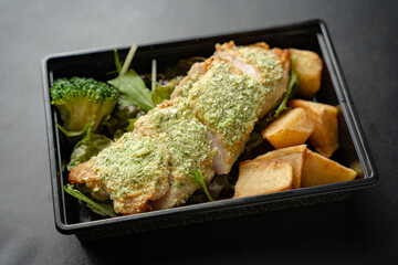 チキン香草焼き