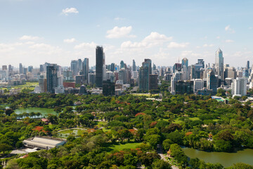 Obraz premium Aerial Top View of Green Trees in Lumpini Park