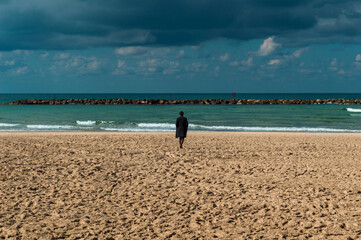 Obraz premium person on the beach