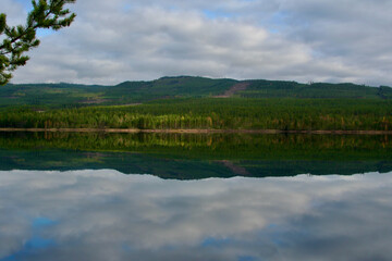 Fototapeta na wymiar Mountain lake in Sweden