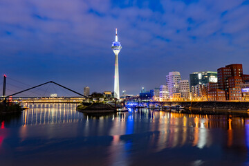 Düsseldorf Medienhafen Skyline © Markus