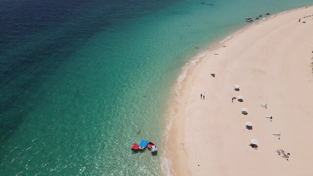 4Kドローン空撮・沖縄県・宮古島・与那覇前浜ビーチ