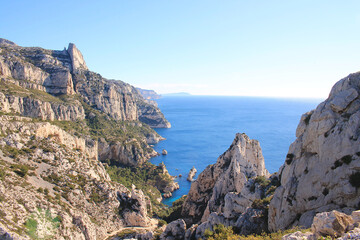 Fototapeta na wymiar The amazing view of calanques of Sujiton in Marseille, France