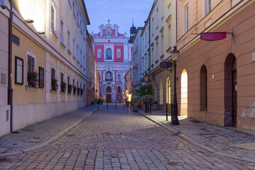 Fototapeta na wymiar Poznan. Old Town Square with famous medieval houses at sunrise.